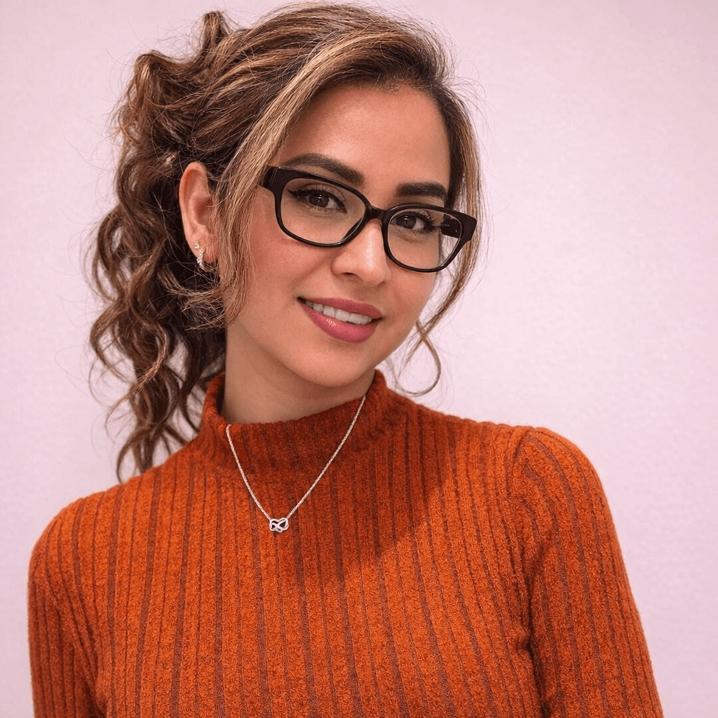 Namira — Professional Beauty Stylist